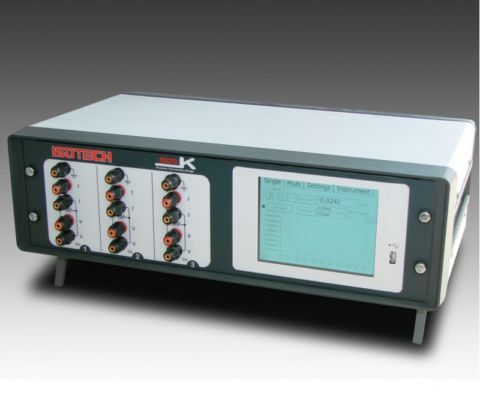 microK - thermomètre de précision 3 voies pour sondes résistives PRT, thermocouples et thermistances